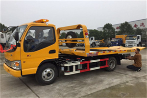 雨山区哪里有拖车服务