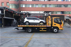 雨山区汽车紧急补胎换胎救援