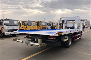 雨山区汽车救援补胎